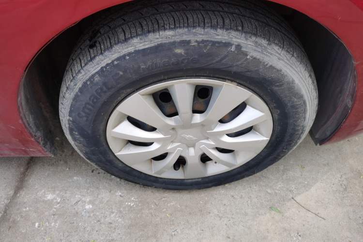 Used Chevrolet Cruze 2015 1.5L Classic SL MT Right Front Wheel Hub