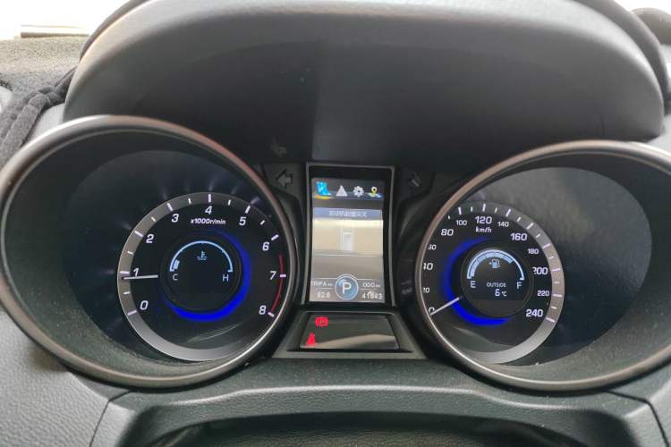 Used Changan CS75 2016 1.8T Automatic Prestige Model China V Standard