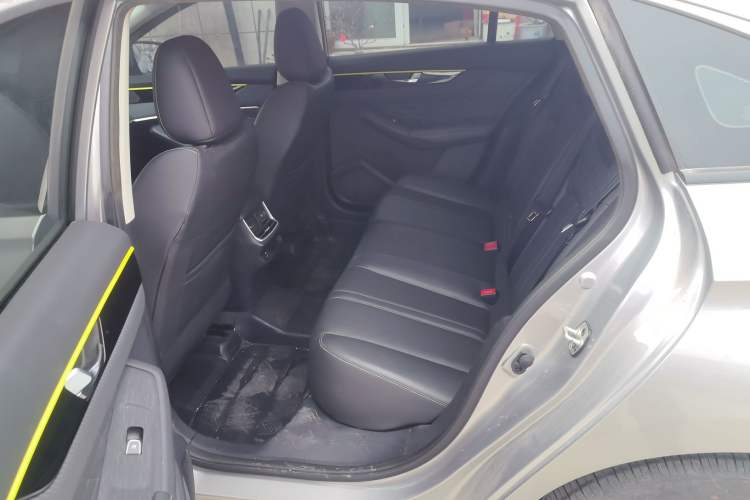 Used Dongfeng Aeolus Yixuan MAX 2021 Super-Efficient Dad Hybrid Edition
