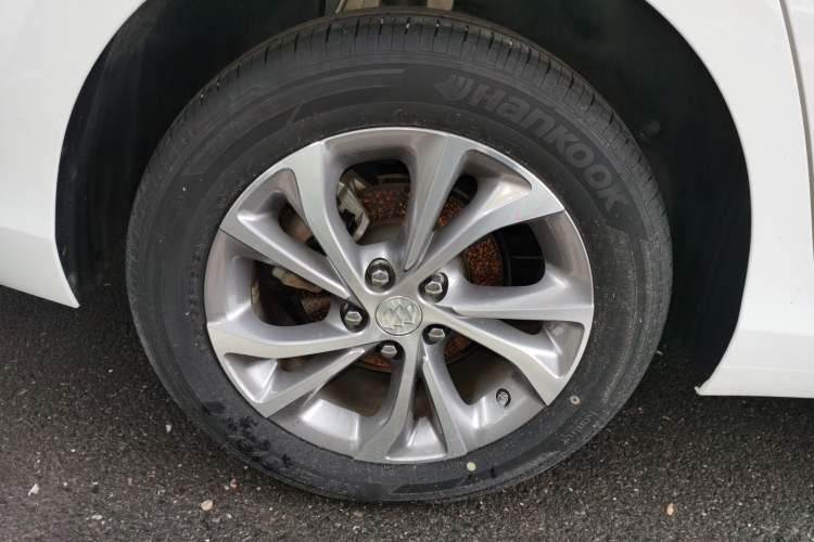 Used Buick Verano 2023 Pro Enjoyment Edition Right Rear Wheel Hub