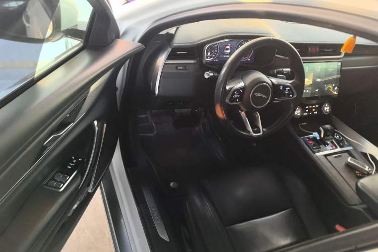 Used Jaguar XFL 2021 XFL 2.0T P200 Two-Wheel-Drive Elite Luxury Edition Driver Seat