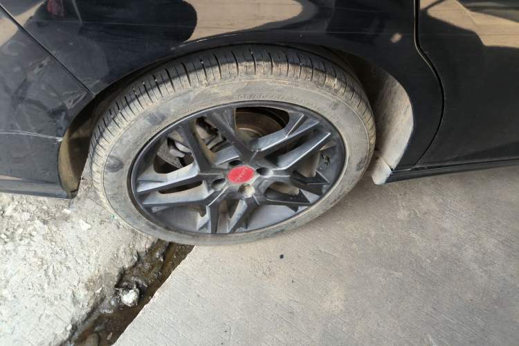 Used Dongfeng Aeolus Yixuan 2022 230T Automatic Adaptive-Beam Knight Edition
