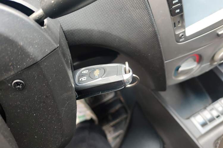 Used Chevrolet Sail 2013 Sedan 1.4L Manual Elegance Edition Vehicle Key