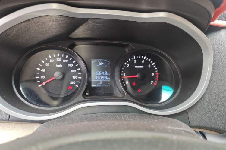 Used Jinbei 750 2015 1.5L Luxury Model
