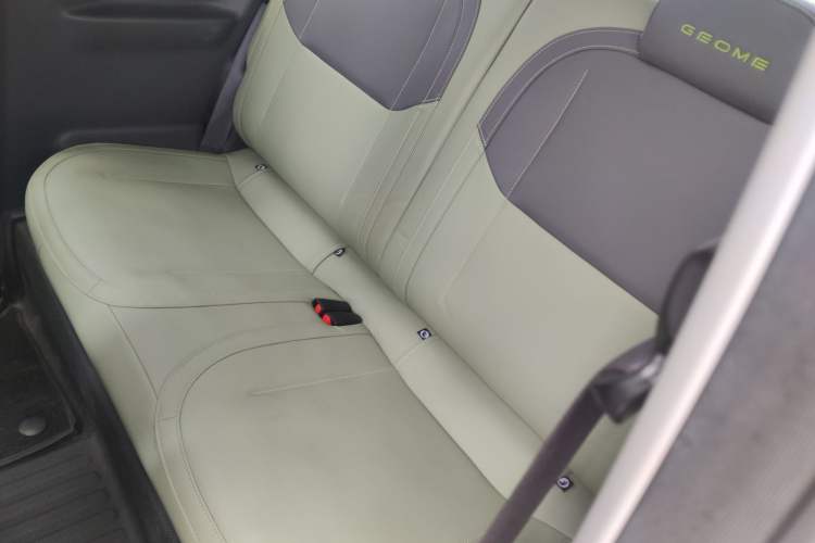 Used Geely Galaxy Panda 2024 200km Panda Rider Left Rear Seat