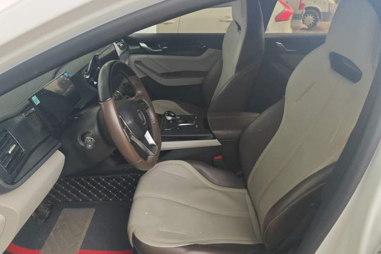 Used BYD Qin PLUS 2024 HONOR Edition DM-i 55KM Leading Model Left Front Seat