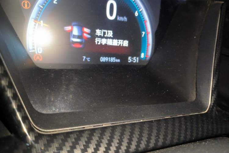 Used Honda Civic 2019 220TURBO CVT Dynamic Edition China V Odometer Close Up