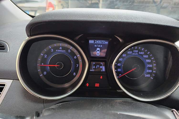 Used Hyundai Elantra (5th Generation / Langdong) 2012 1.6L Automatic Leading Model Instrument Cluster