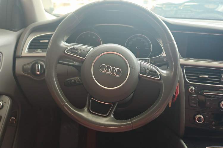 Used Audi A4L 2016 35 TFSI Automatic Standard Model
