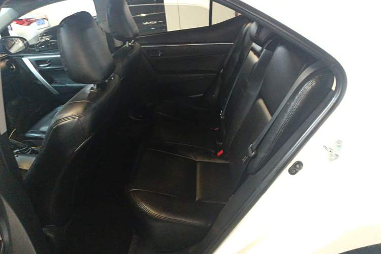 Used Toyota Corolla 2017 Revised Version 1.2T S-CVT GL-i
