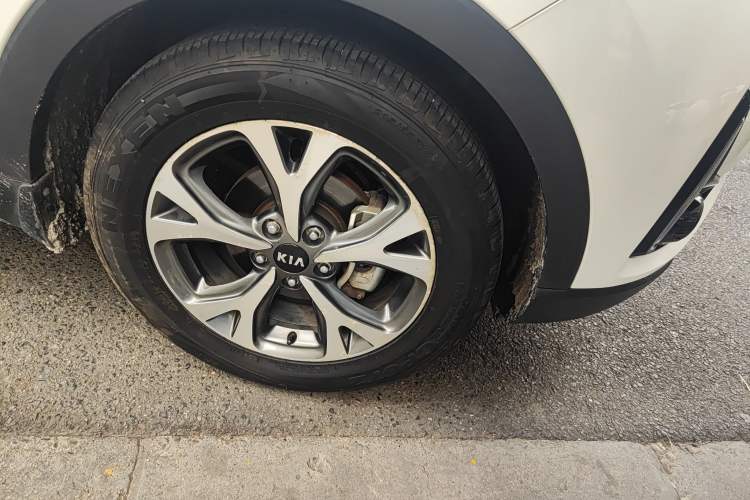 Used Kia KX3 2017 1.6L Automatic Aoya Version Right Front Wheel Hub