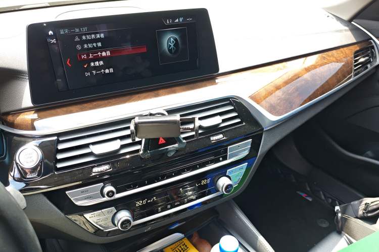 Used BMW 5 Series 2018 525Li Luxury Package
