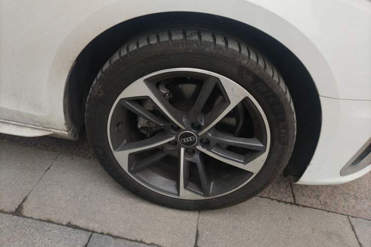 Used Audi A4L 2024 40 TFSI Fashion Dynamic Model