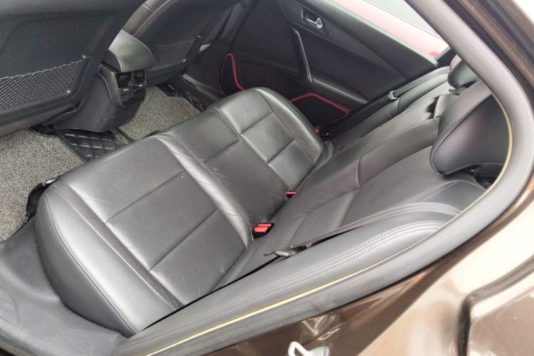 Used Peugeot 508 2015 1.6THP Automatic Prestige Edition Left Rear Seat