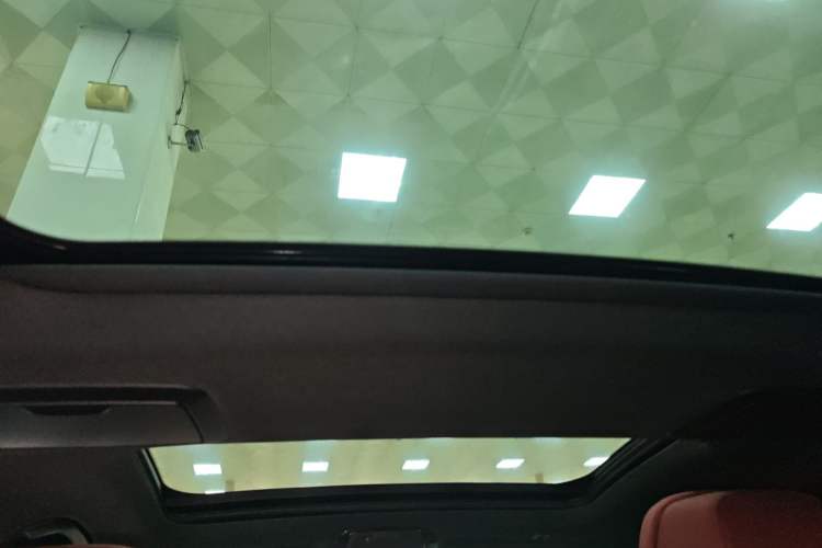 Used BMW 5 Series 2022 Revised Version 3 530Li Luxury Edition M Sport Package Headliner