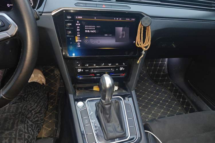 Used Volkswagen Magotan 2020 330TSI DSG Luxury Edition Audio And AC Panel