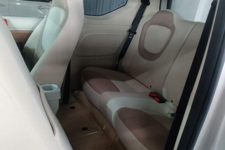 Used Wuling Hongguang MINIEV 2024 3rd Generation 215km Youth Edition Left Rear Seat