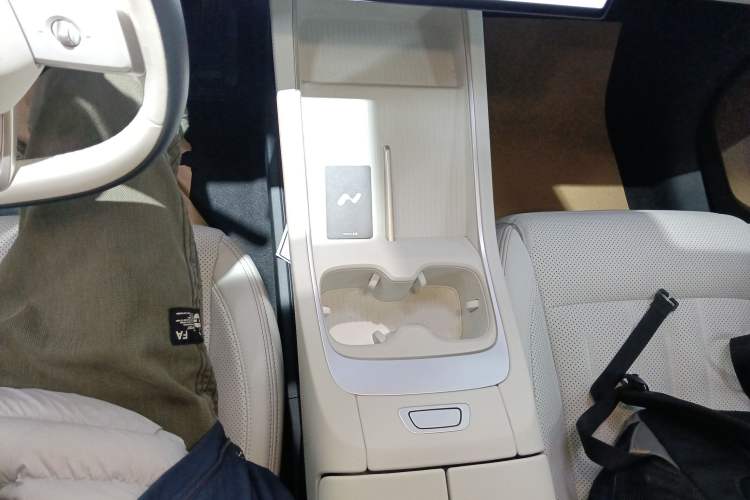 Used ONVO L60 2024 60 kWh Rear-Drive Version
