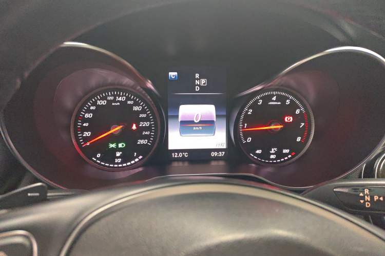 Used Mercedes-Benz GLC 2016 GLC 260 4MATIC Luxury Model Instrument Cluster
