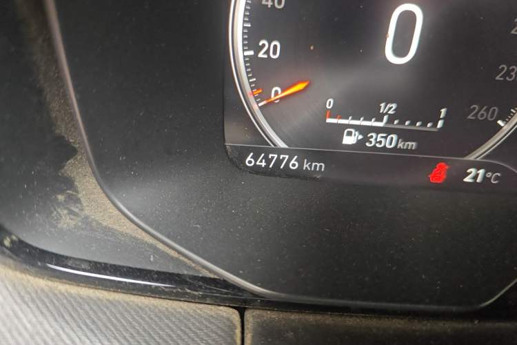 Used Lynk & Co 01 2019 2.0T Two-Wheel-Drive Pro Version China VI Standard Odometer Close Up