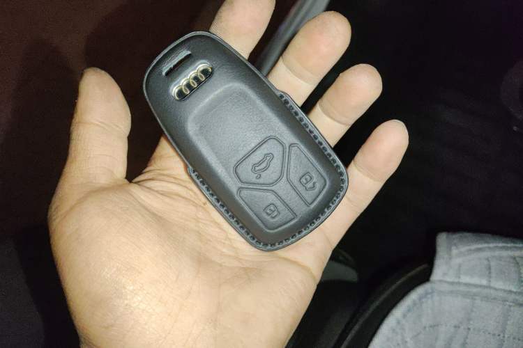 Used Audi A4L 2018 30th Anniversary Edition 40 TFSI Sport Edition Vehicle Key