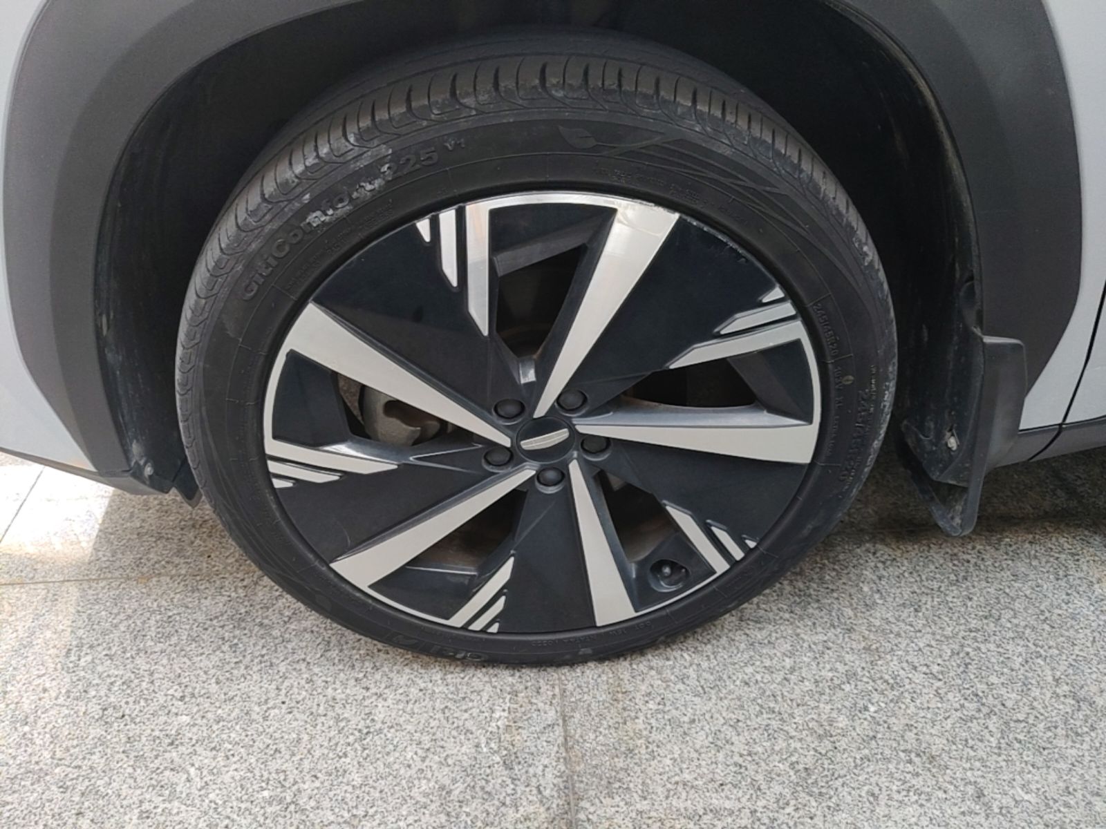 Geely Auto FX11 2023 1.5TD DCT Prestige Edition — снимка 10
