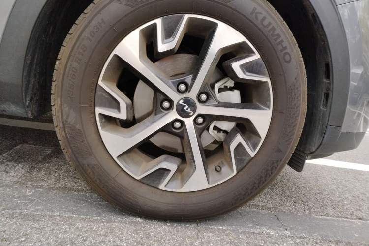 Used Kia Sportage (Chinese Domestic Model) 2025 1.5T Two-Wheel Drive Prestige Smart Enjoyment Version