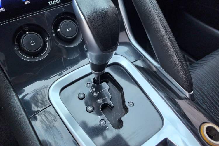 Used Peugeot 3008 2015 1.6THP Automatic Classic Edition
