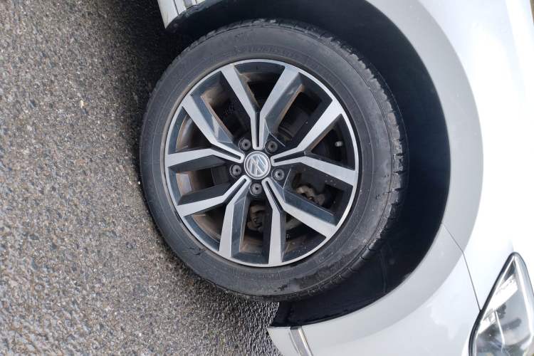 Used Volkswagen Variant 2017 380TSI Two-Wheel Drive Comfort Edition
