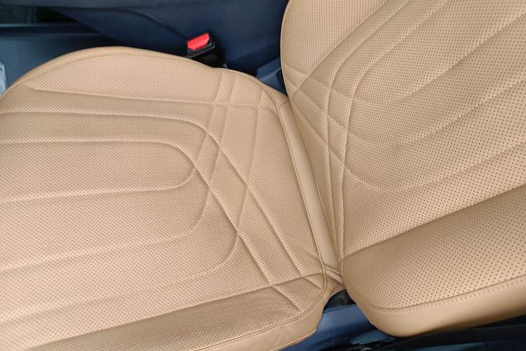 Used Geely Galaxy Galaxy Xingjian 7 EM-i 2025 120km Flagship Edition