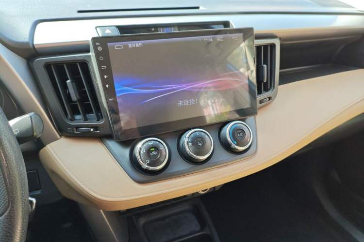 Used Toyota RAV4 2016 2.0L CVT Two-Wheel Drive Urban Edition China V Standard