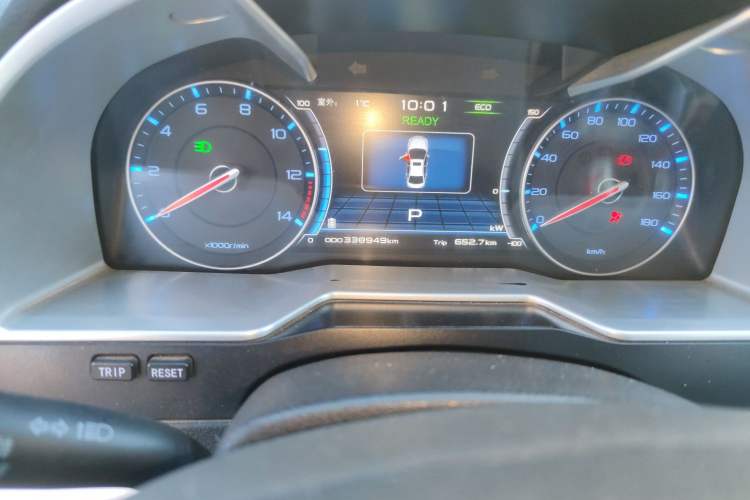 Used Geely Auto Emgrand New Energy 2016 EV Elite Model Odometer Close Up