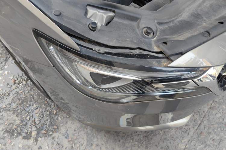 Used Buick GL6 2019 18T 6-Seater Connected Luxury Version China V Standard Right Front Headlight