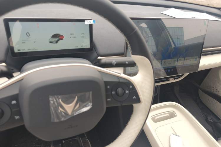 Used ARCFOX T1 2025 Model 425 PLUS
