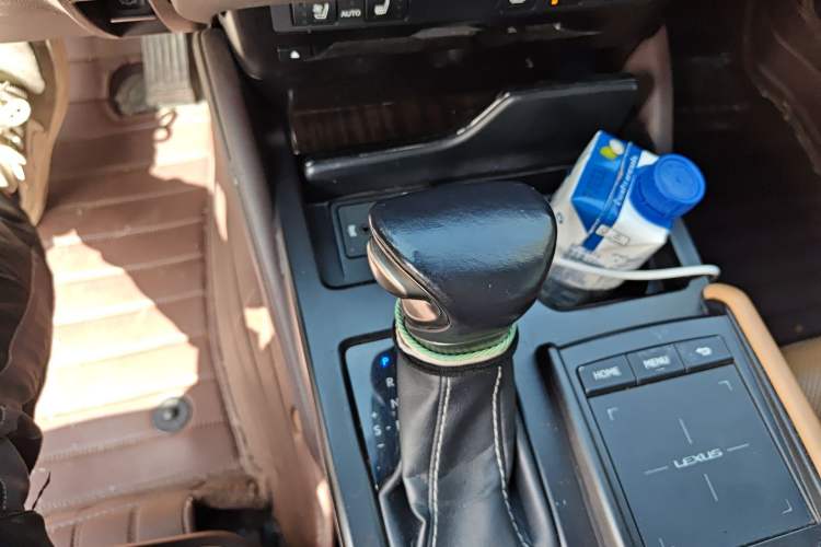 Used Lexus ES 2018 200 Luxury Edition China V Standard Gear Lever