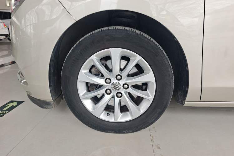 Used Buick GL8 2017 ES 28T Comfort Model China V Standard