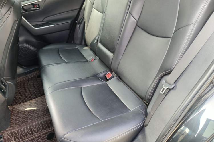 Used Toyota Wildlander 2023 2.0L CVT Two-Wheel Drive Leading Edition