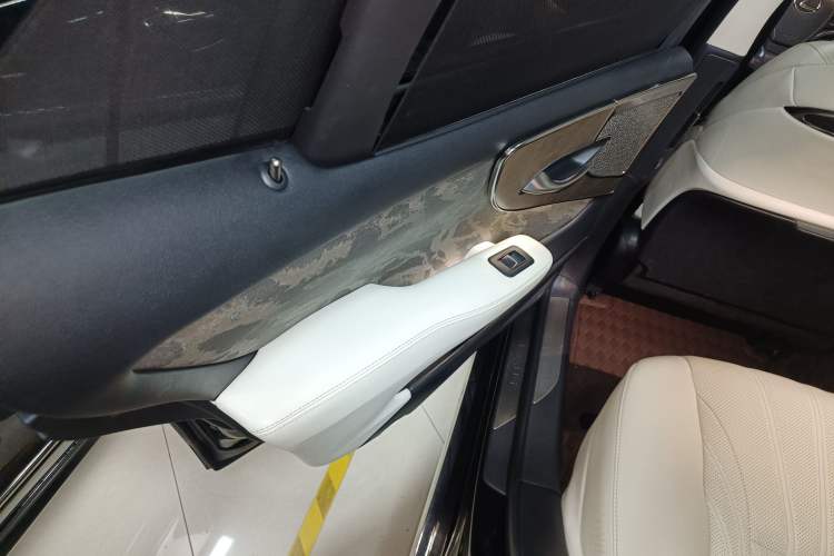 Used Lexus LS 2021 500h Executive Edition
