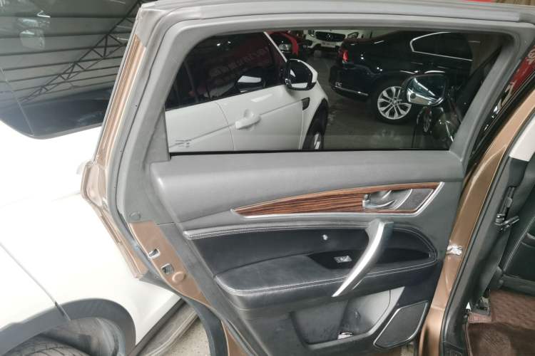 Used Honda Avancier 2017 240TURBO Two-Wheel Drive Premium Edition
