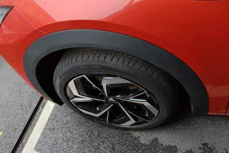 Used Deepal S07 2024 215Max Qiankun Intelligent Driving ADS SE Range-Extended Version
