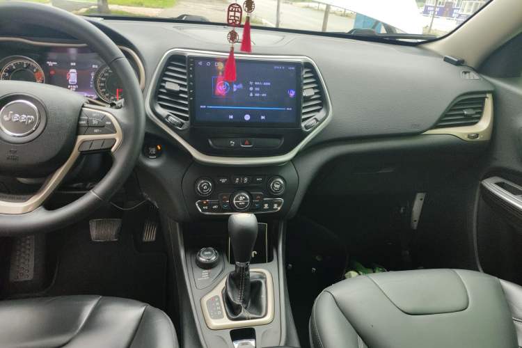 Used Jeep Cherokee 2016 2.4L Professional Edition