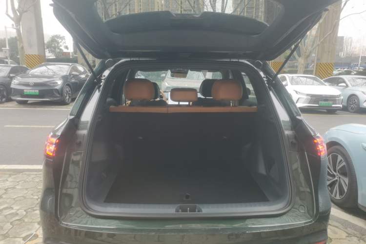 Used Geely Galaxy Galaxy Xingjian 7 EM-i 2025 120km Launch+ Version