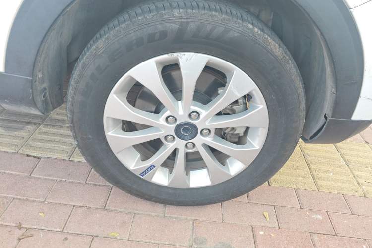 Used Haval H2s 2017 Blue Label 1.5T Manual Elite Model Right Front Wheel Hub