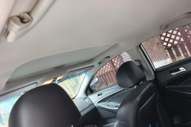 Used Hyundai Sonata 2011 2.0L Automatic Leading Edition Headliner