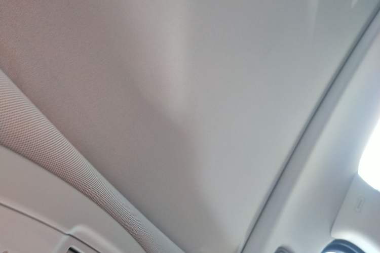 Used Buick Envision 2017 28T Four-Wheel Drive Elite Model Headliner