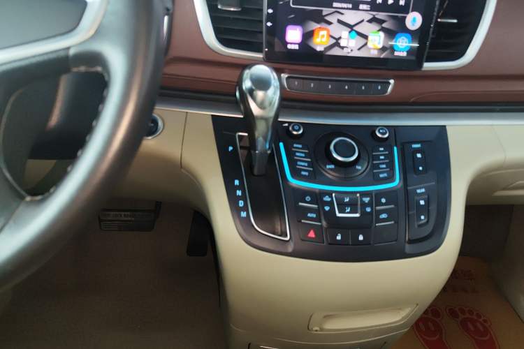 Used Buick GL8 2015 2.4L Luxury Business Premium Edition Gear Lever