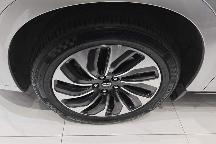 Used Hima AITO M7 2024 1.5T Intelligent Driving 4WD Max Edition 5 Seats Exterior 4