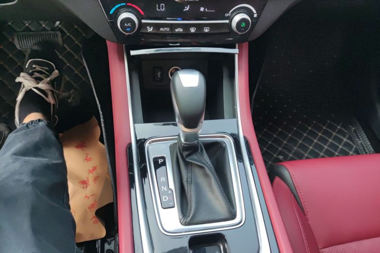 Used Changan Eado 2019 Blue Whale Edition 280T GDI DCT Light-Speed Model