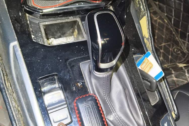 Used Wey VV7 2017 VV7c 2.0T Luxury Model Gear Lever