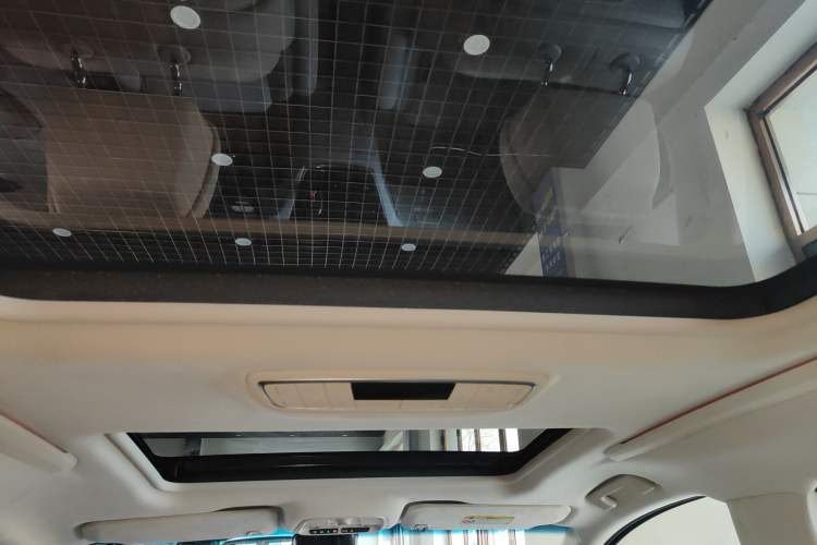 Used Buick GL8 2020 Avenir Avia Six-Seat Deluxe Edition
